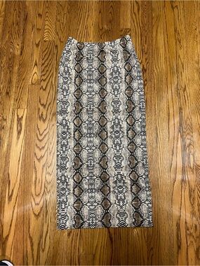 Python-Print Midi Skirt in Neutral Tones
